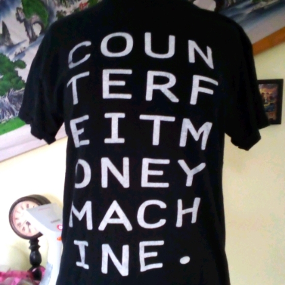 Counterfeit money machine Tee - Picture 1 of 6